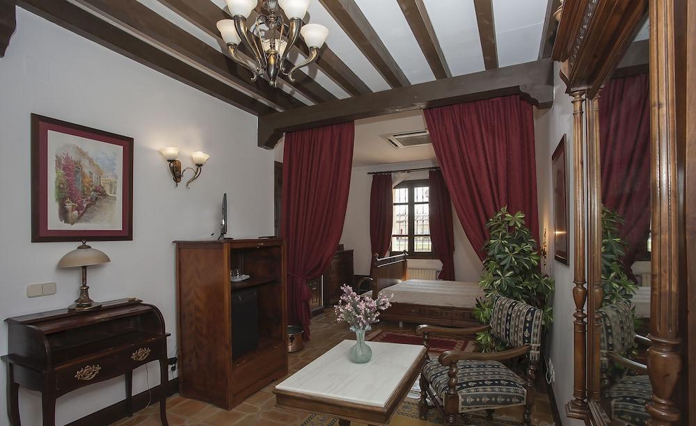 Vettonia Hotel Avila Exterior photo